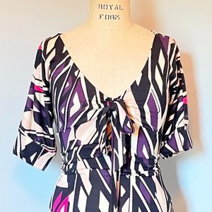 DVF 100% Silk Scoop Neck, Side Ruched Dress - size 4, SMALL